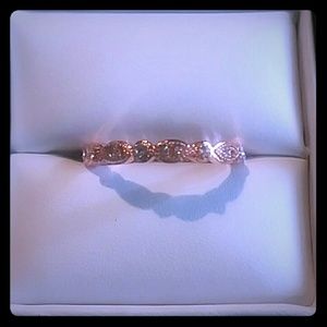 Women's ring
